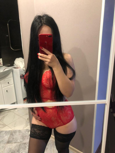 Проститутка Питерa Алиса +7(981)136-33-84