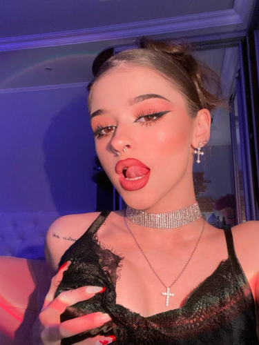 Индивидуалка СПб Диана  Брюнетка c 3 размером груди у метро Озерки Санкт-Петербург Фото-3