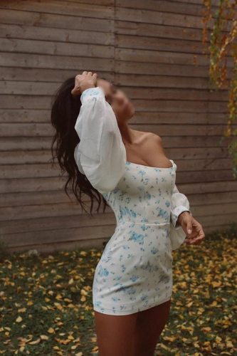 Проститутка Питера Дрянные девчонки Брюнетка c 3 размером груди у метро Парк Победы Санкт-Петербург Фото-3